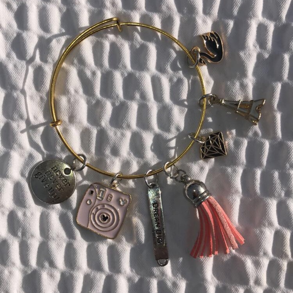 Hand designed charm bracelets - Picture 6 of 8